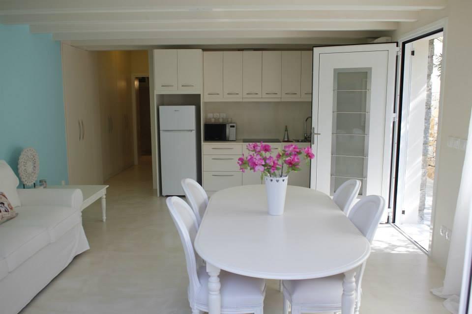 Alónnisos Chiqui Luxury Apartments מראה חיצוני תמונה