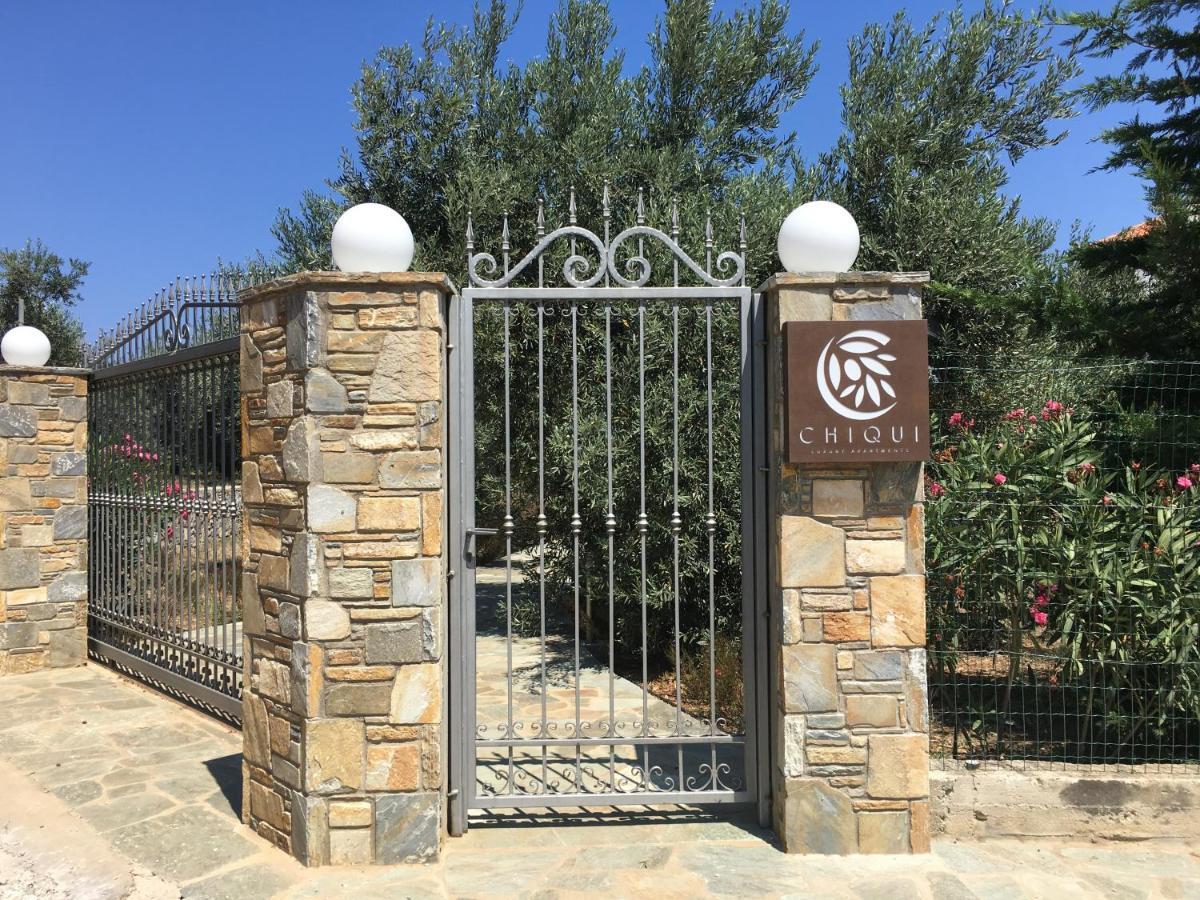Alónnisos Chiqui Luxury Apartments מראה חיצוני תמונה
